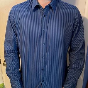 Size Large Calvin Klein Long Sleeve Button Up